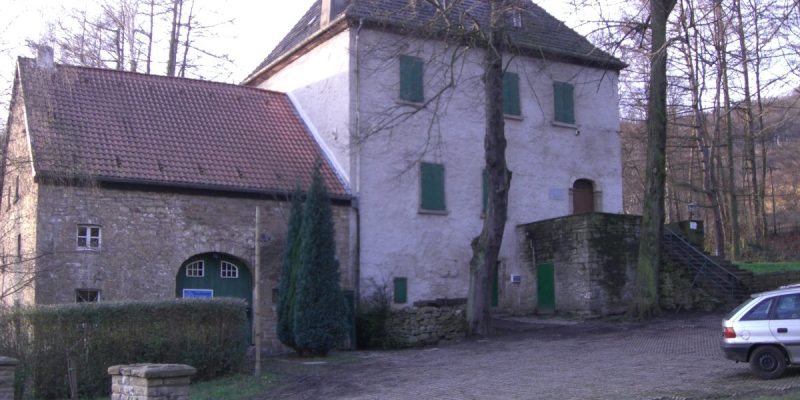 Burg Husen