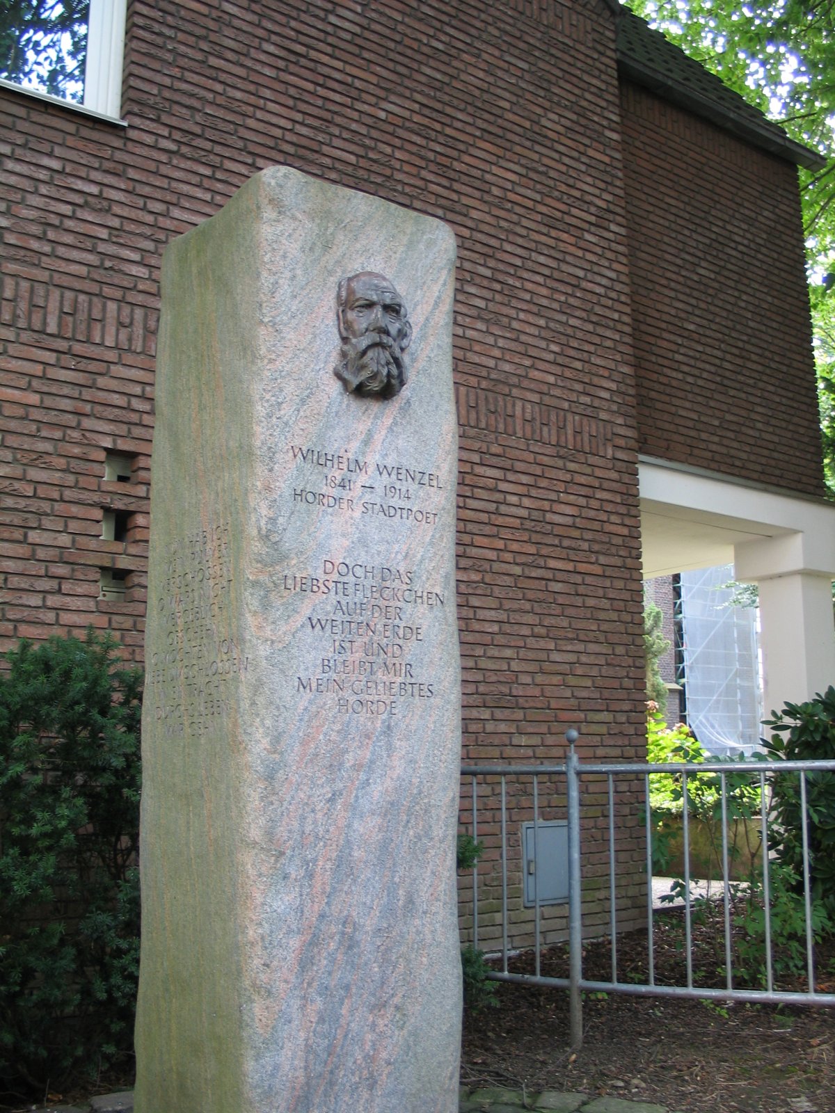 Denkmal für Wilhelm Wenzel