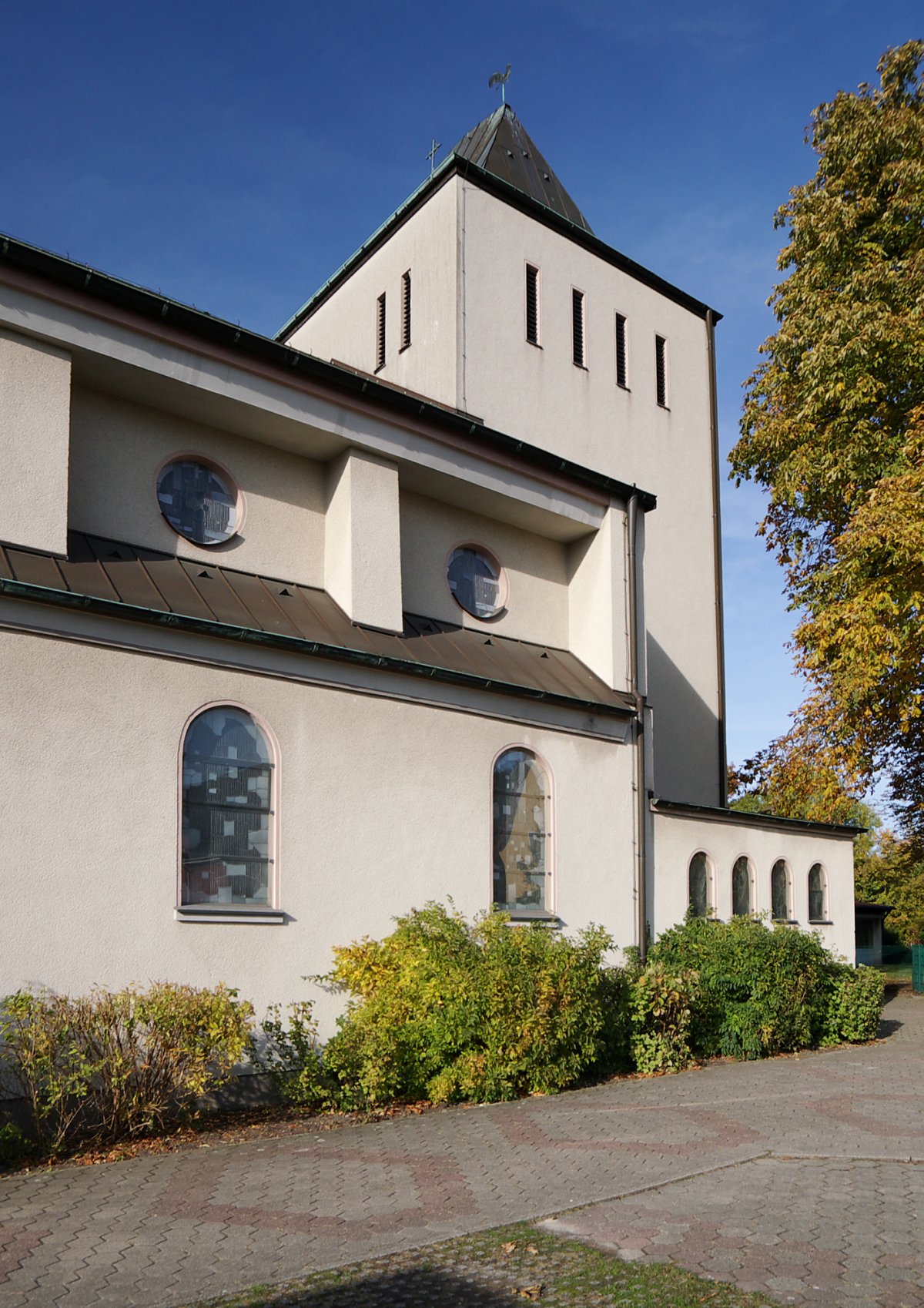 Franziskus-Xaverius-Kirche