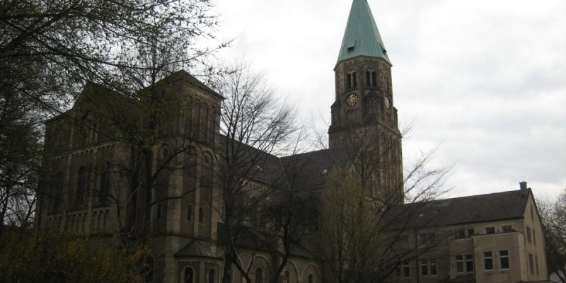 Herz-Jesu-Kirche (Am Richterbusch)
