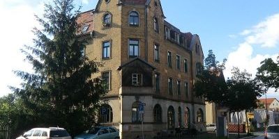 Am Trachauer Bahnhof