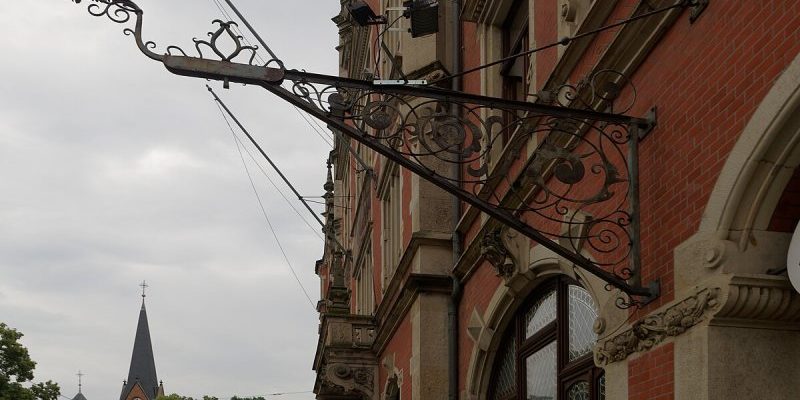 August Theater