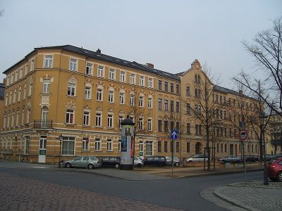 Bünauplatz