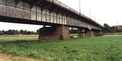 Flügelwegbrücke