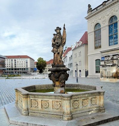 Friedensbrunnen