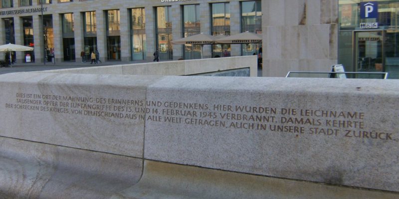 Gedenkstätte für die Toten des Bombenangriffs am 13.02.1945