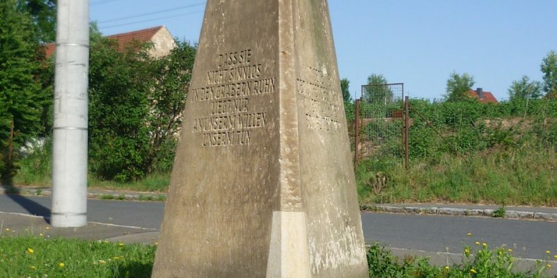 Gedenkstein für Bombenopfer des 13. Februar 1945