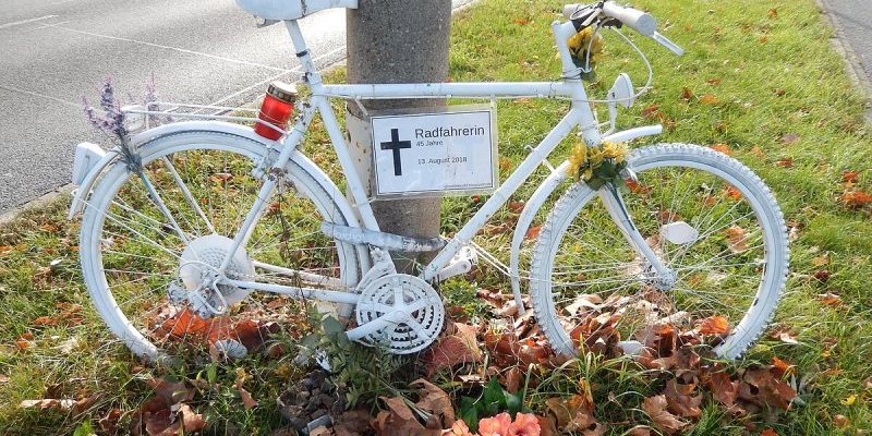 Geisterrad für eine getötete Radfahrerin (Südost 2)