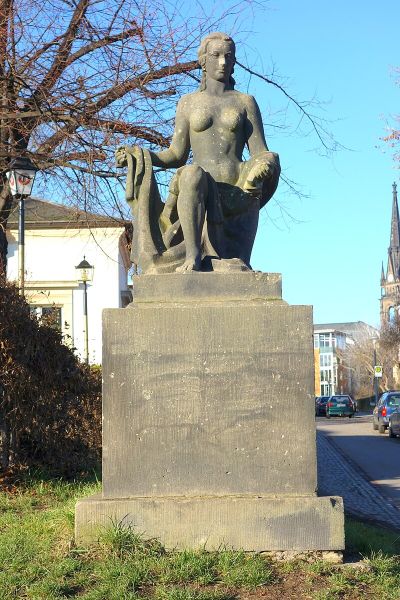 Große Knieende