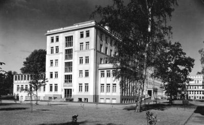 Haus 32 - Chirurgische Notaufnahme und OP-Zentrum