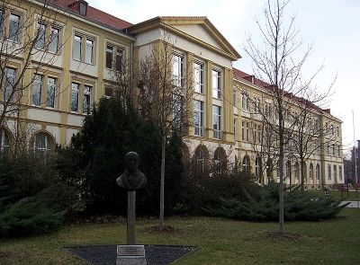 Haus 40 - Zweigbibliothek Medizin / Institut für klinische Pharmakologie