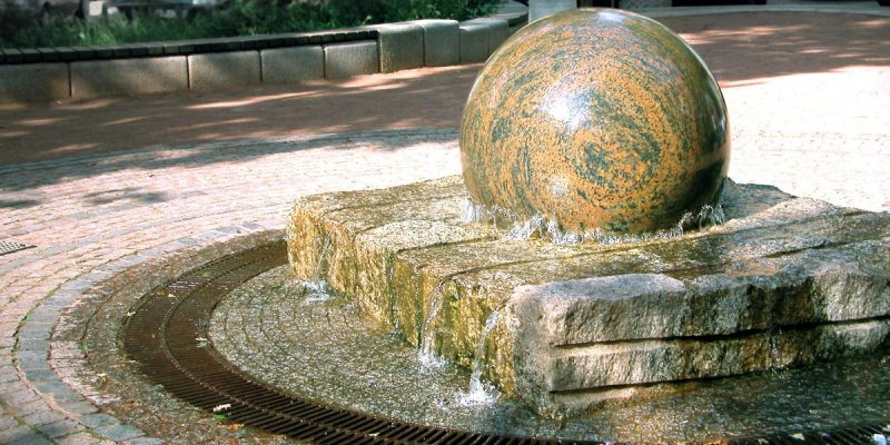Kugelbrunnen