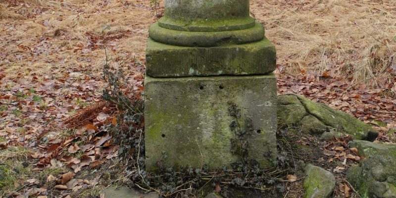 Lauras Denkmal
