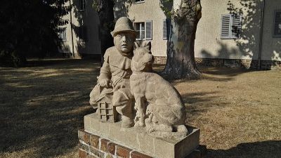 Nachtwächter mit Laterne und Hund