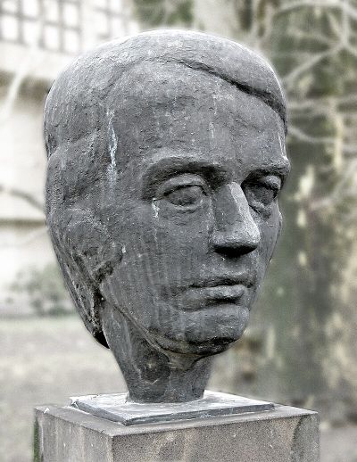 Robert-Schumann-Stele