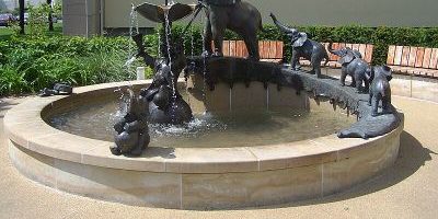 Sarrasanibrunnen