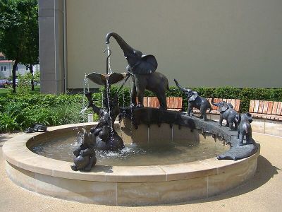 Sarrasanibrunnen