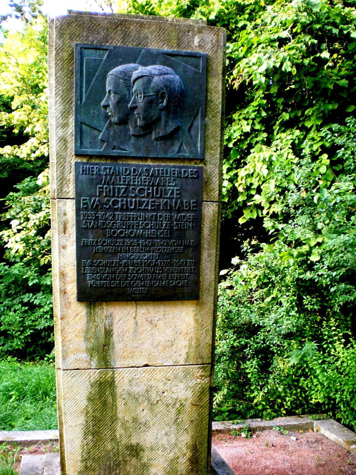 Schulze-Knabe-Denkmal