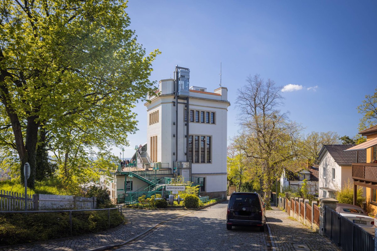 Turm Schwebebahn