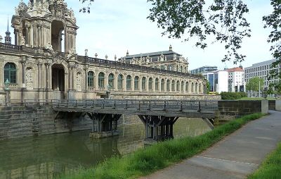 Wallgrabenbrücke