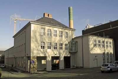 Walther-Pauer-Bau