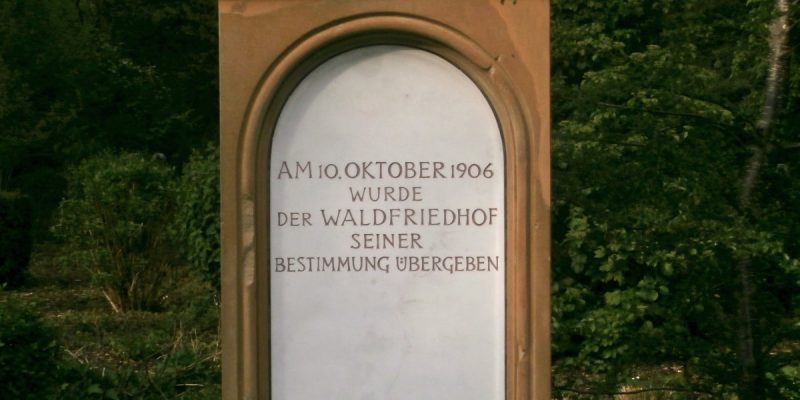 Historisches Grabmal Anno 1900