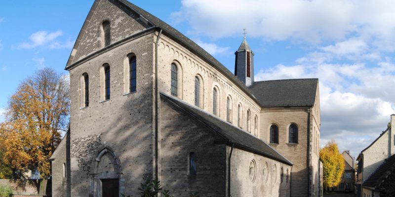 St. Suitbertus (Suitbertus-Stiftsplatz)