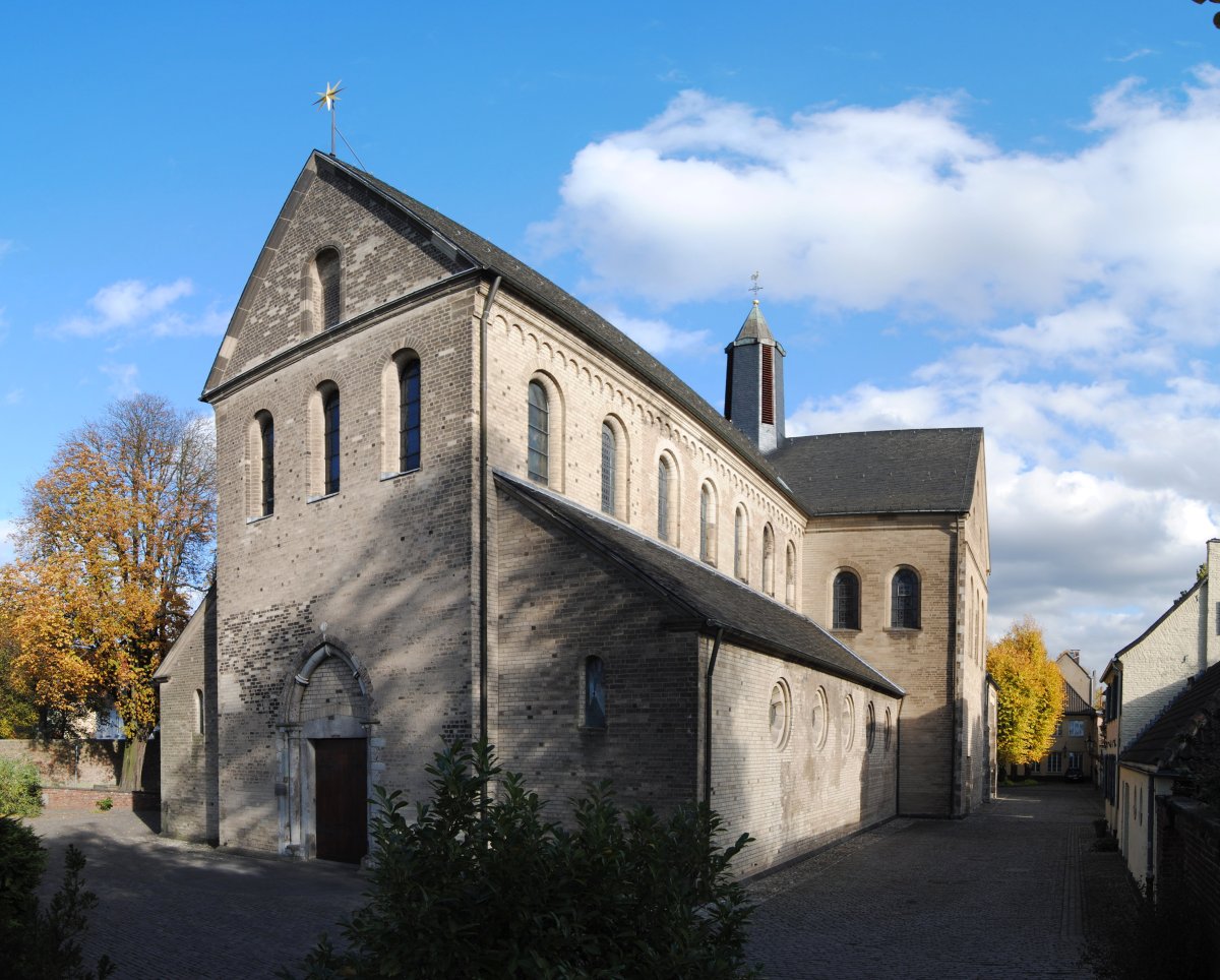 St. Suitbertus (Suitbertus-Stiftsplatz)