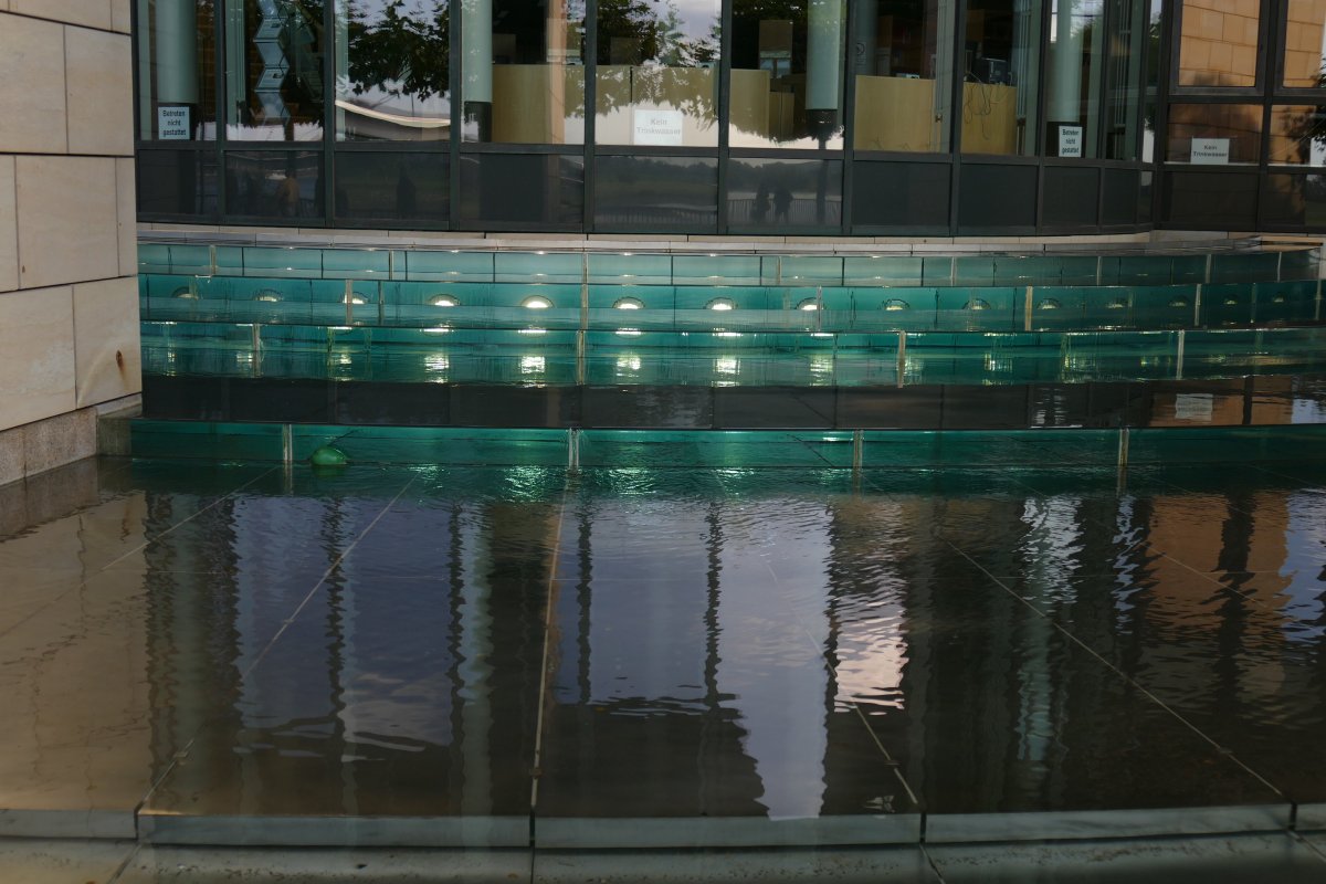 Wasser - Licht - Rhythmus