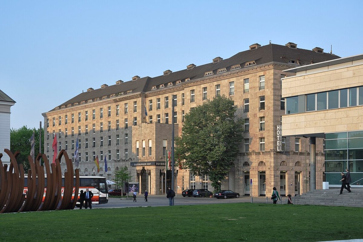 Wyndham Duisburger Hof Hotel