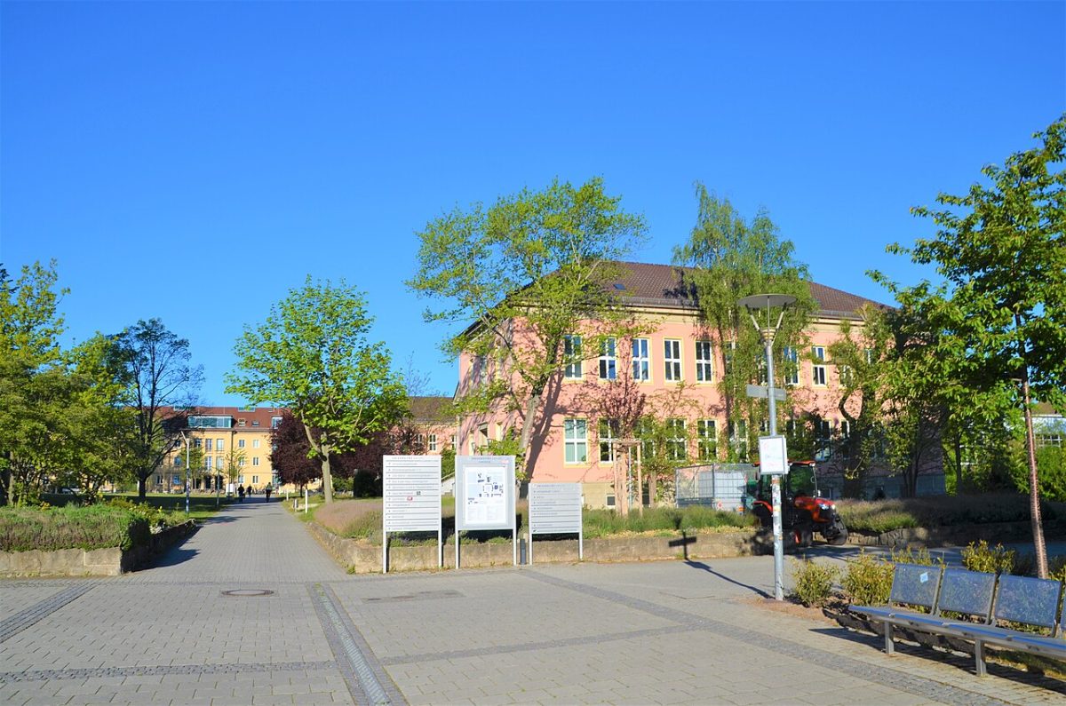 Alfred-Weber-Platz