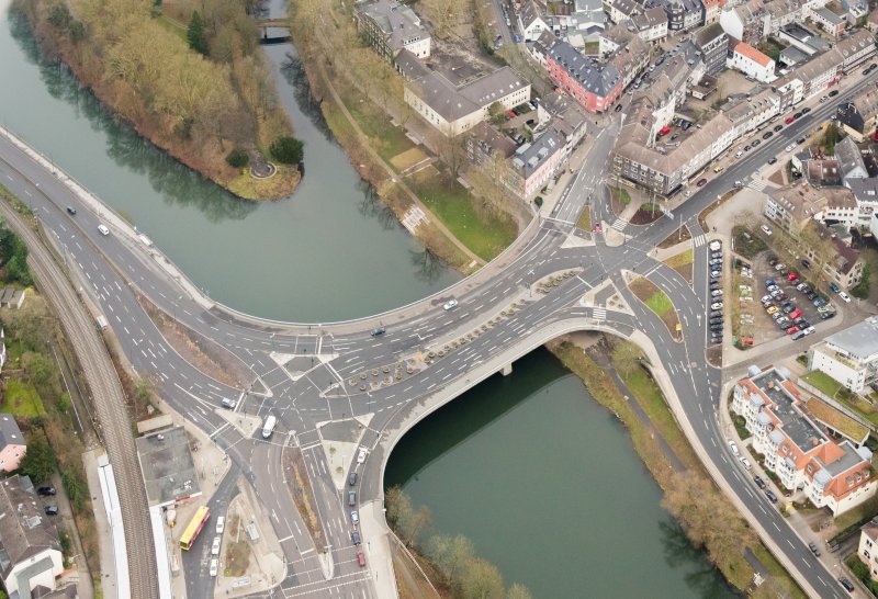 Gustav-Heinemann-Brücke