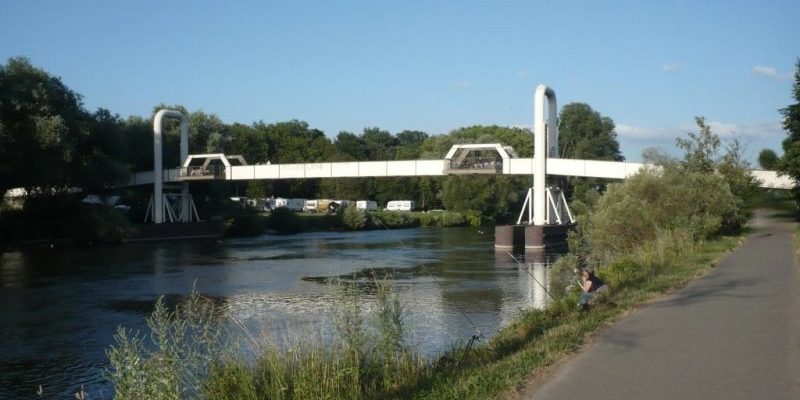 Schwimmbrücke Holtey