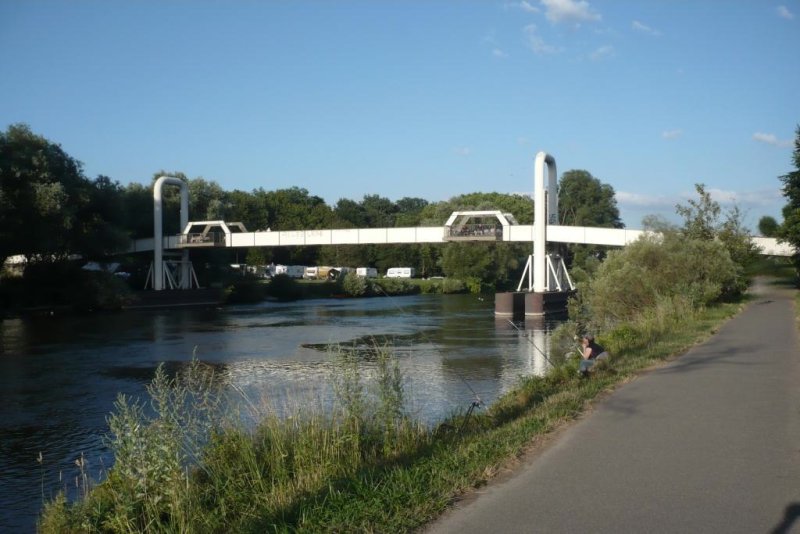 Schwimmbrücke Holtey