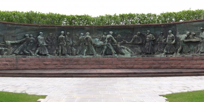 Tiegelstahlgussdenkmal