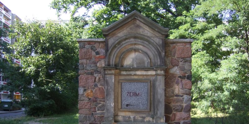Grabdenkmal für Albrecht Zehme