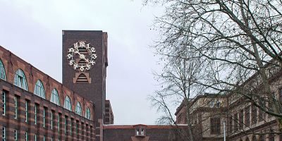 Behrens-Bau Turm und Brücke