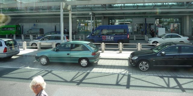Flughafen Terminal 2