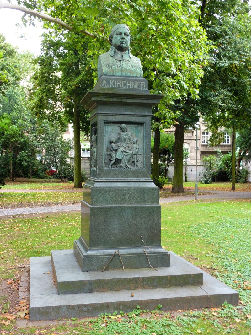 Kirchner- Denkmal