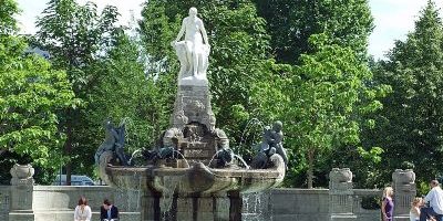 Märchenbrunnen