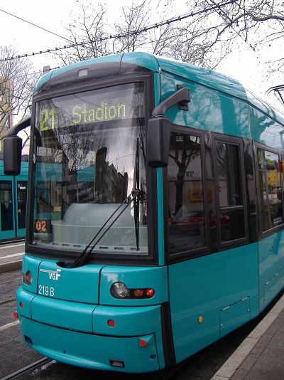 Tram 21: Stadion => Hauptbahnhof => Nied Kirche