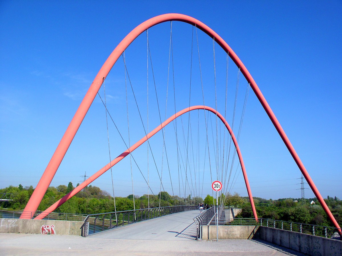 Doppelbogenbrücke im Nordsternpark