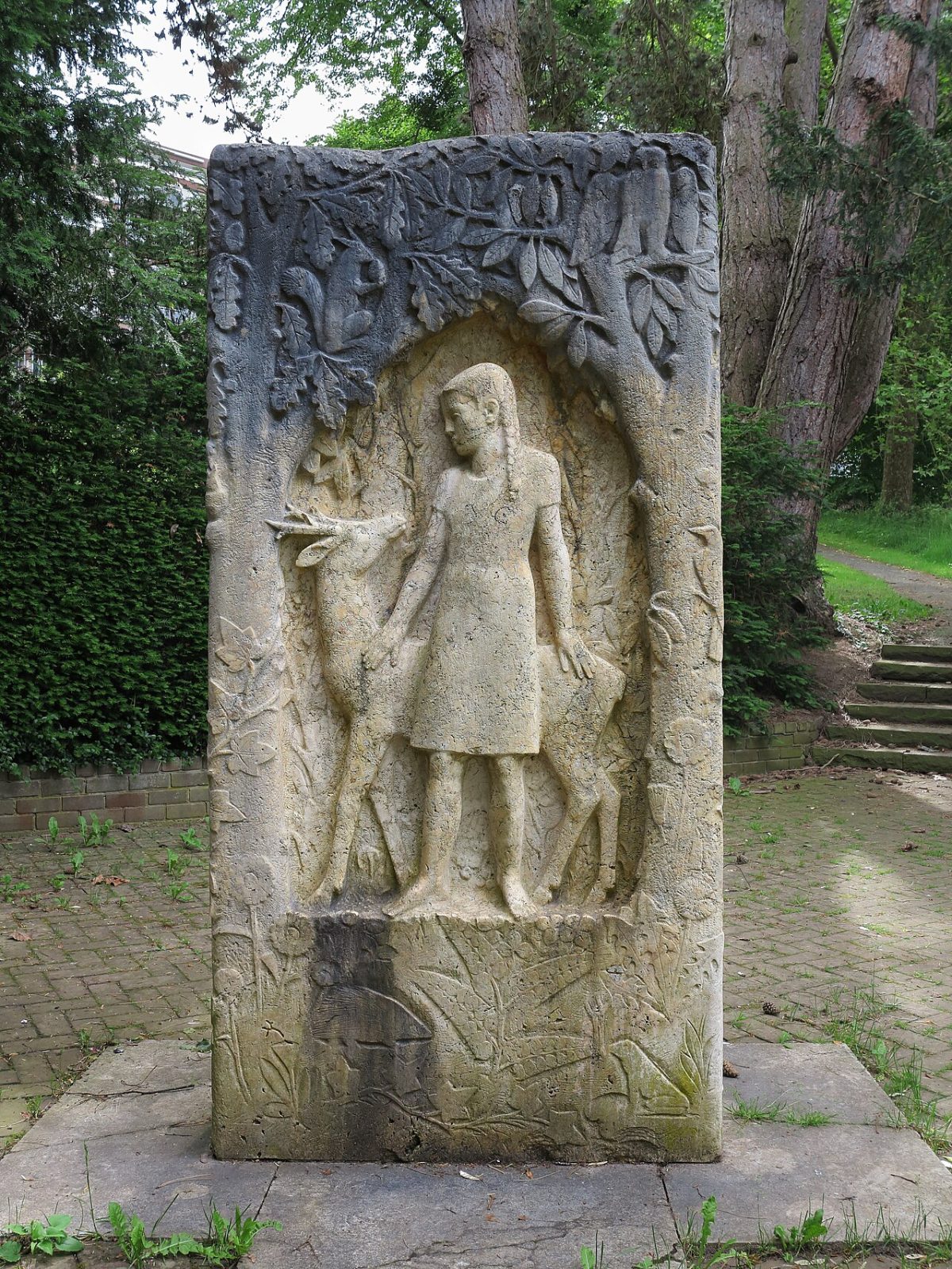 Brüder-Grimm-Stein