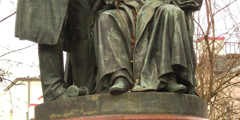Gauß-Weber-Denkmal
