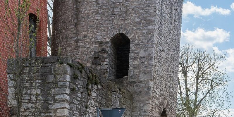 Stadtmauer mit Turm
