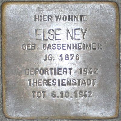Elise Ney