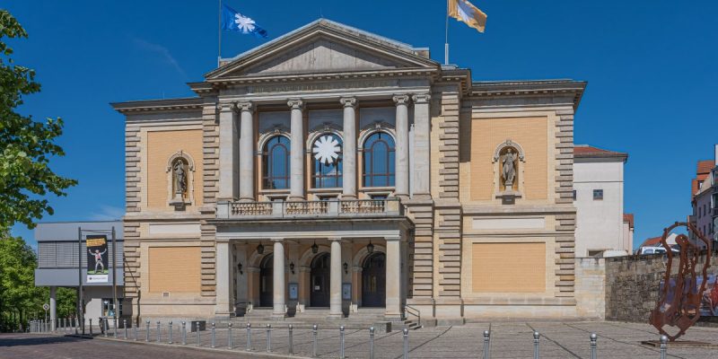 Opernhaus