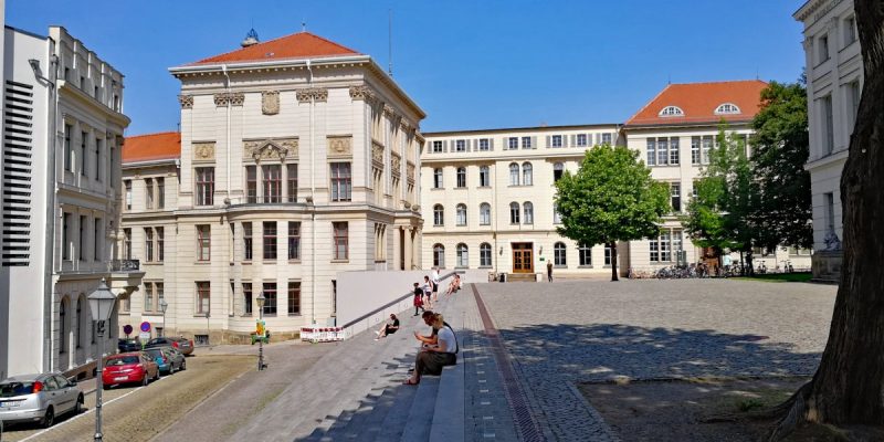 Universitätsplatz
