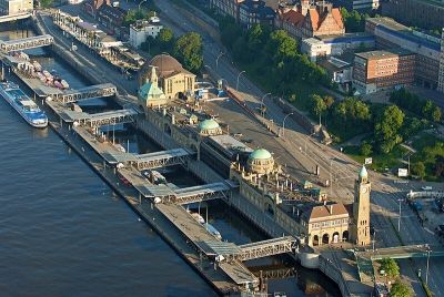 Abfertigungsgebäude Landungsbrücken