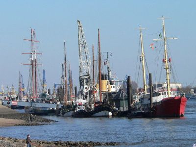 Anlegeponton Museumshafen Övelgönne